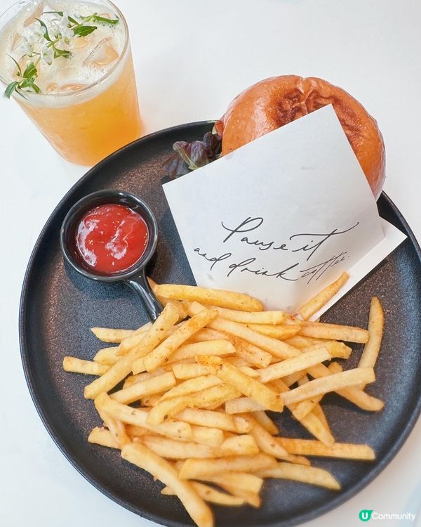 Pause It! 靜靜地享受這杯咖啡