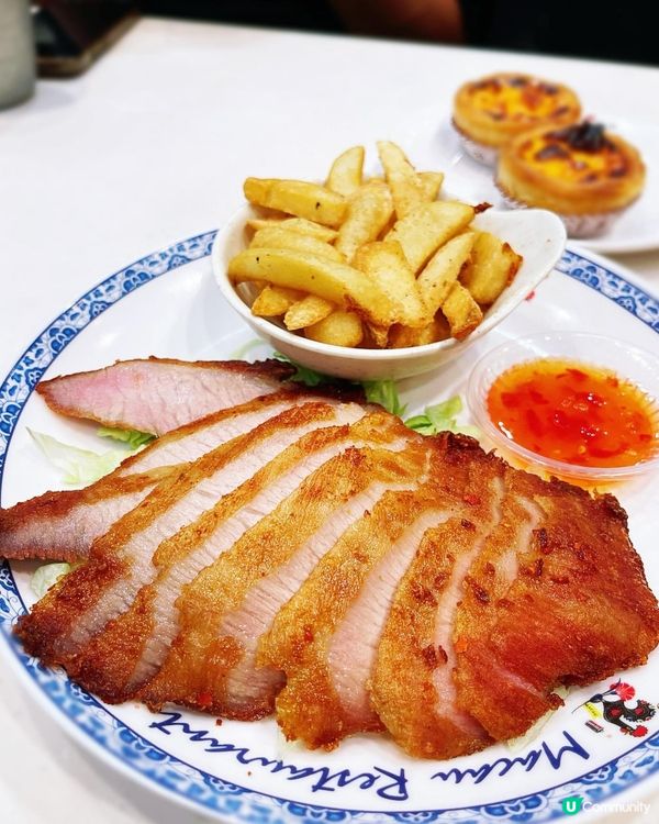 澳門茶餐廳新玩法！🦀  海鮮大肉蟹配葡撻，正呀！😋