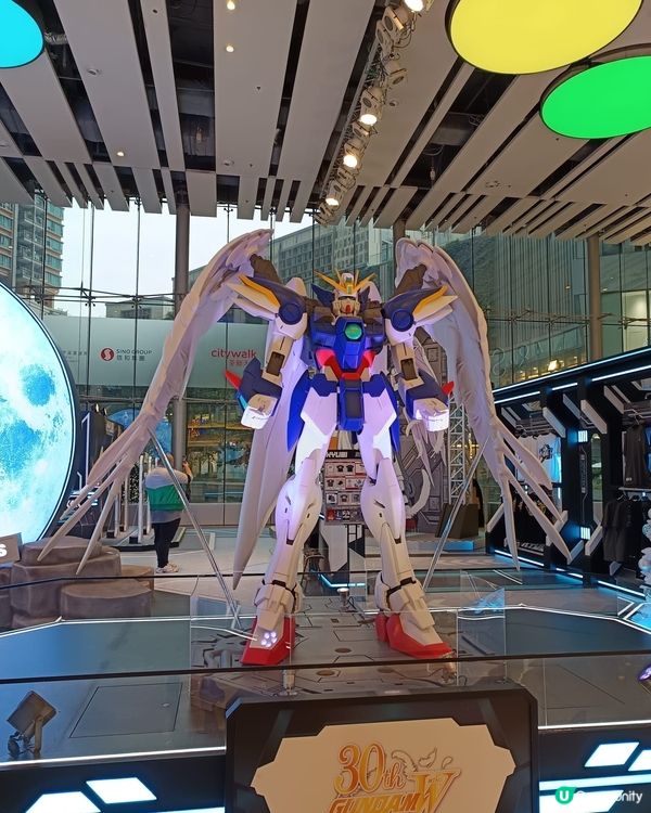 《機動戰士高達》與《高達W》