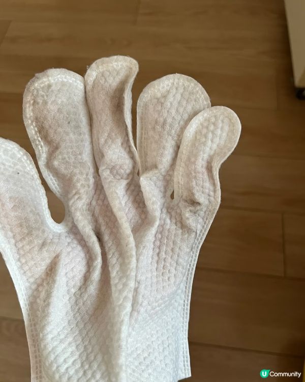 懶人必備！🧤 除塵手套，一掃即淨！