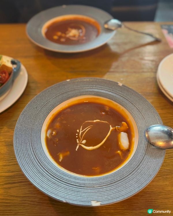 放假拍拖食龍蝦🦞荃灣海之戀😋