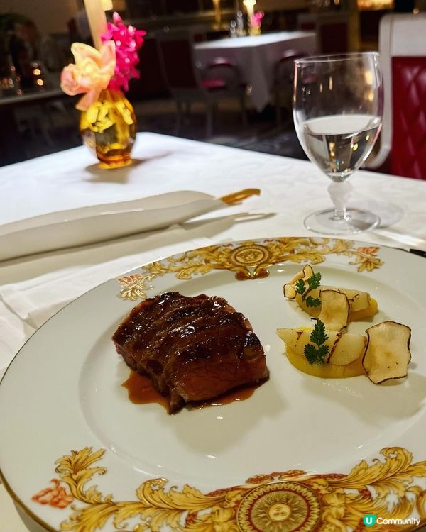 食與美的藝術 : 當奧豐素1890與Versace獨特體驗