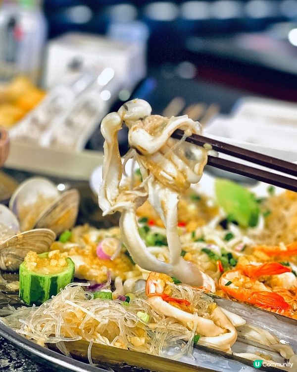 超勁抵‼️任食雞煲、邊爐、牛頸脊同海鮮拼盤都只係二百零蚊位‼️