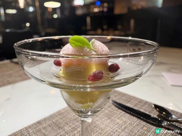 📍 Amina Modern European       ...