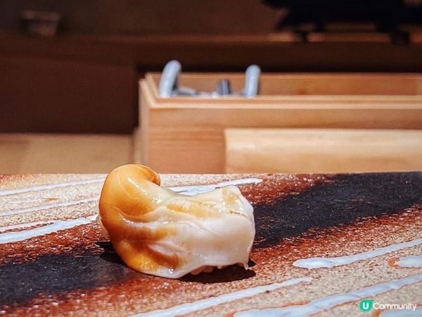 元朗嘅高級日本餐廳舍利鮨，Wilson師傅所主理，佢經驗豐富...