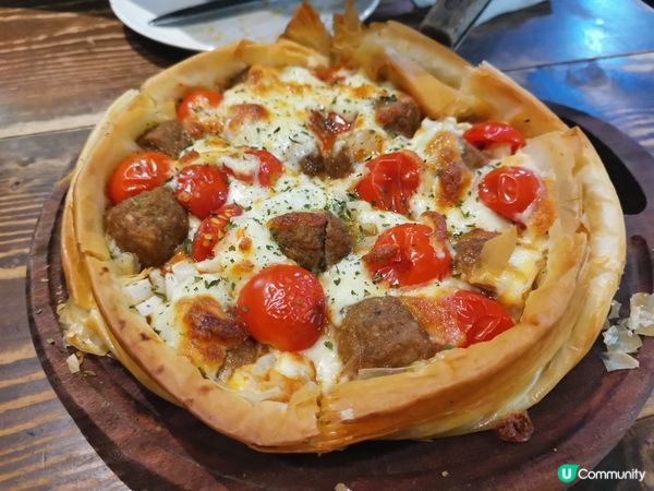 天氣已經夠晒熱辣辣🥵，同亞仔走進一個還沒有地鐵既舊區覓食，堅...