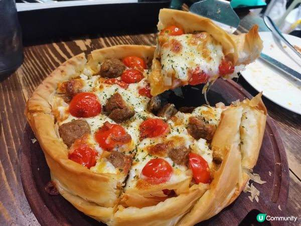 天氣已經夠晒熱辣辣🥵，同亞仔走進一個還沒有地鐵既舊區覓食，堅...