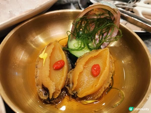 放假出旺角MOKO行下，才發現原來帝京酒店的花月庭自助餐餐廳...