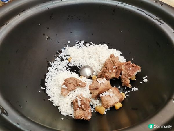 衣家連蒸氣火鍋都有廚師發辦啦！😂