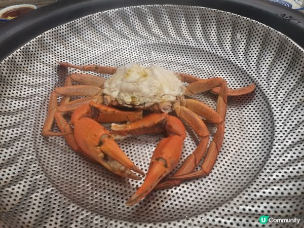 衣家連蒸氣火鍋都有廚師發辦啦！😂