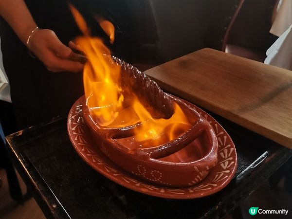 在這個充滿葡國風情的街道上，總讓我想來一餐正宗美味的葡萄菜