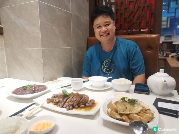 吸滿滷汁的「滷水豆腐」濃鬱香甜，白飯都吃上兩碗😊
