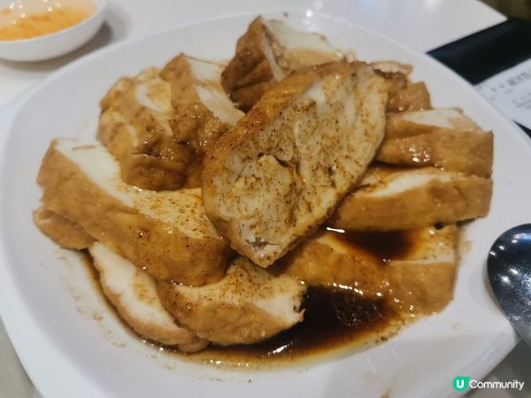 吸滿滷汁的「滷水豆腐」濃鬱香甜，白飯都吃上兩碗😊
