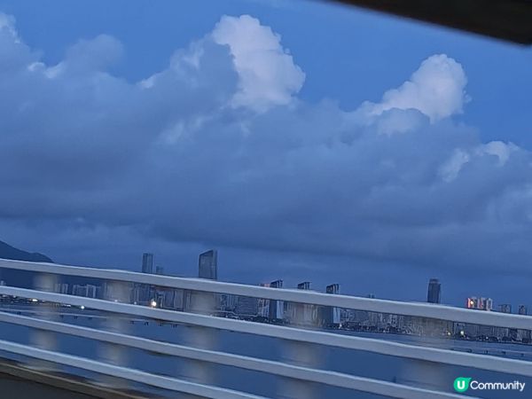 2025年9月港珠澳大橋的首個清晨