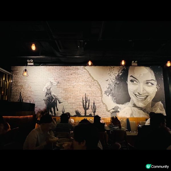 好耐無同朋友去酒吧chill吓輕鬆下～ 