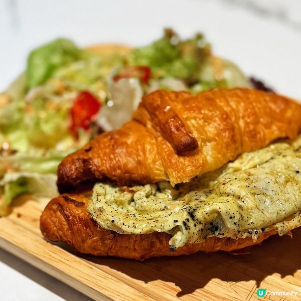 😍 新菜式! 一吃愛上牛角包