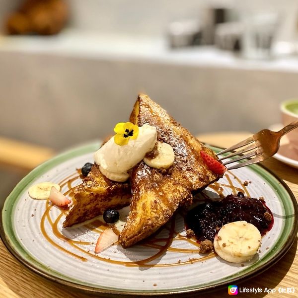 銅鑼灣cafe超厚French Toast 😍