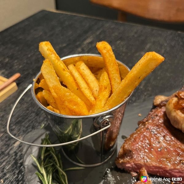 觀塘歐美風打卡feel嘅cafe🍝