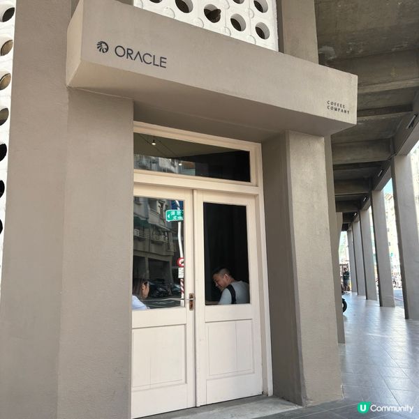 高雄文青咖啡☕️駁二必去！黑系裝修🖤空間感十足！