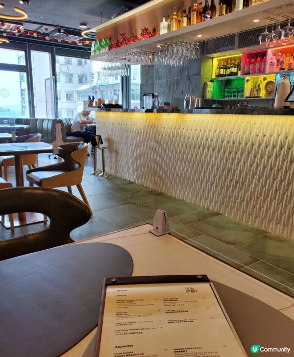 疫情下減少左堂食，外賣已經變成每日午餐嘅選擇，同事喺food...