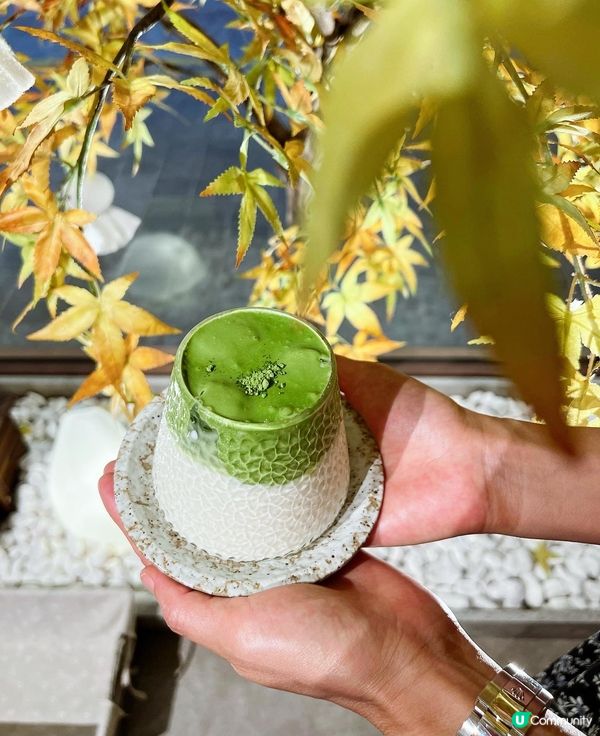 一早被餐廳的班戟吸引‼️💖 店內的擺設充滿日式風情‼️🎏 餐...