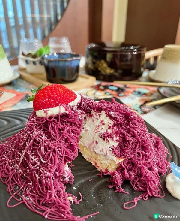 一早被餐廳的班戟吸引‼️💖 店內的擺設充滿日式風情‼️🎏 餐...