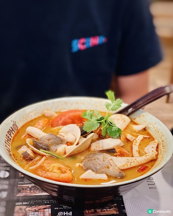 (嚴格來講係越南菜) CP值低 味道很一般