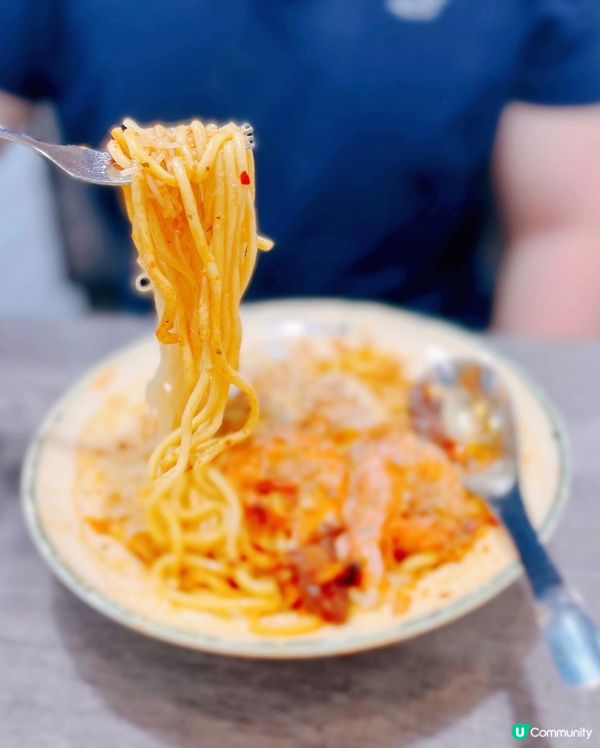 講起懷舊漢堡呢間認第一冇人認第二  1956年開業至今  食...