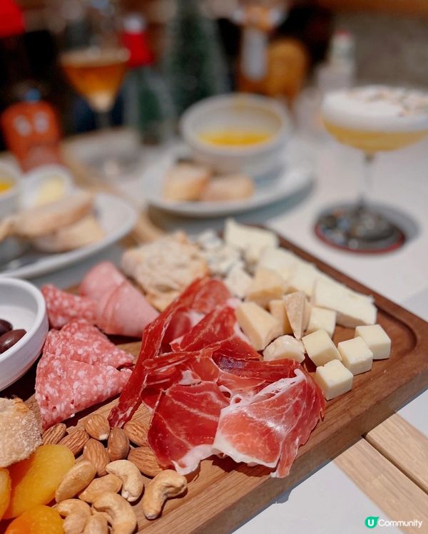 咁啱喺屋企附近成日都行過  就嚟聖誕節同男朋友提早食聖誕大餐...