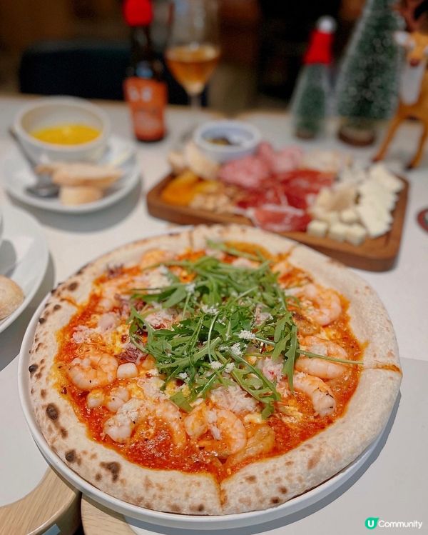 咁啱喺屋企附近成日都行過  就嚟聖誕節同男朋友提早食聖誕大餐...