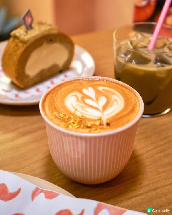 珊瑚粉打卡甜品cafe🪸一嚐紅爆日本之千層酥😍