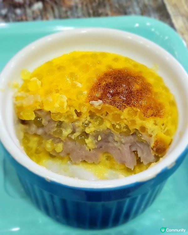 行完AIRSIDE順便去附近既晴朗商場行下，發現有間甜品店便...