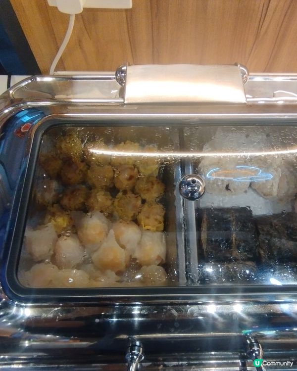 今日去咗觀塘亞太中心到食泰金鍋泰國自助餐，仲有一人邊爐鍋