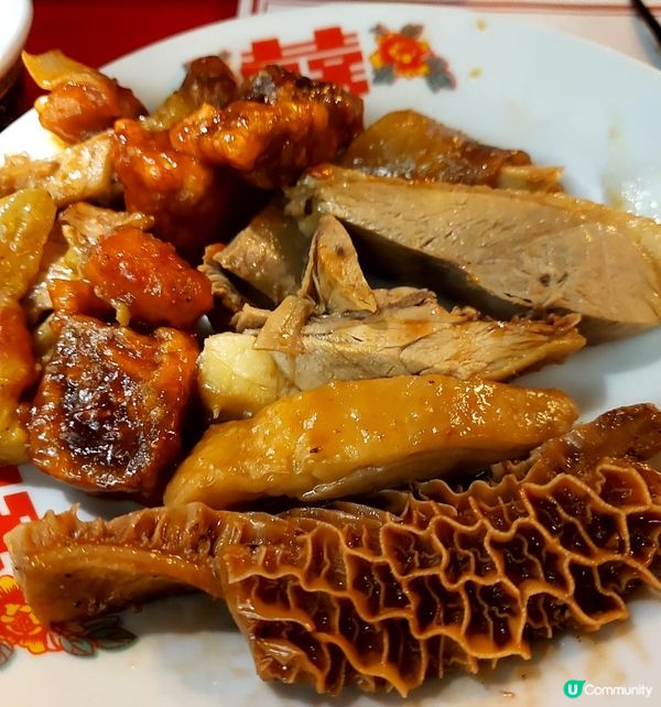 食物元化有預先整好有鮮肉也有薄片牛羊豬肉蔬菜也有平價也有好嘢...