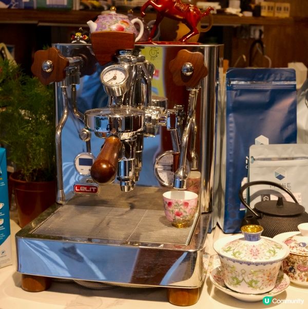 回春位於長沙灣同荔枝角交界,行去兩邊地鐵站都好方便👍🏻 呢間...