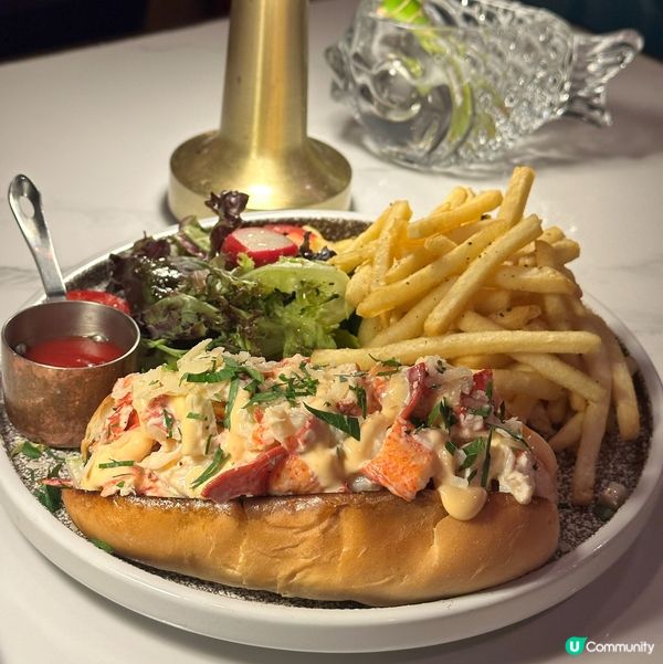 龍蝦大餐🦞星期一有特別優惠✨