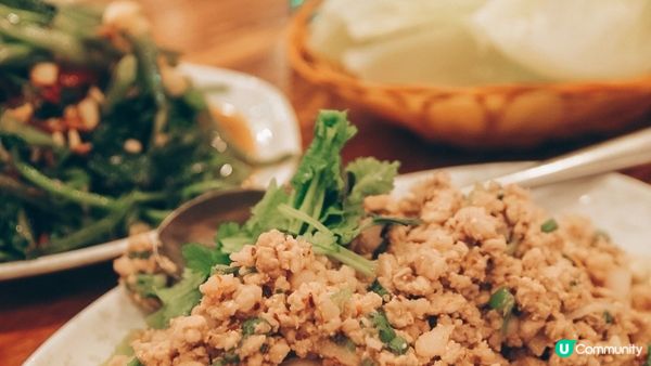 呢一間餐廳係九龍城最旺既泰國菜，基本上每一晚都好多人，所以今...