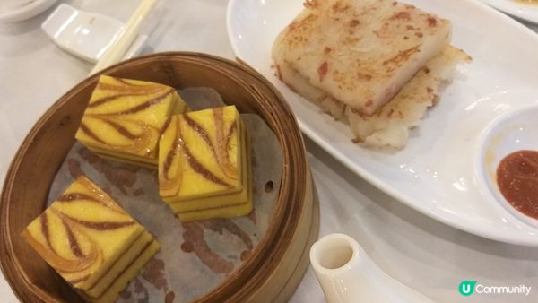 這兩款糕點都很美味，尤其是蘿蔔糕!