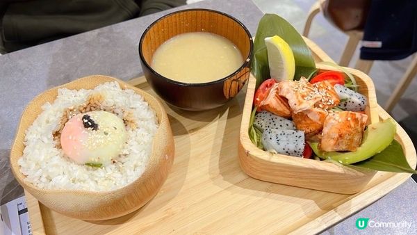 今日嚟到觀塘食慢煮屋🍱