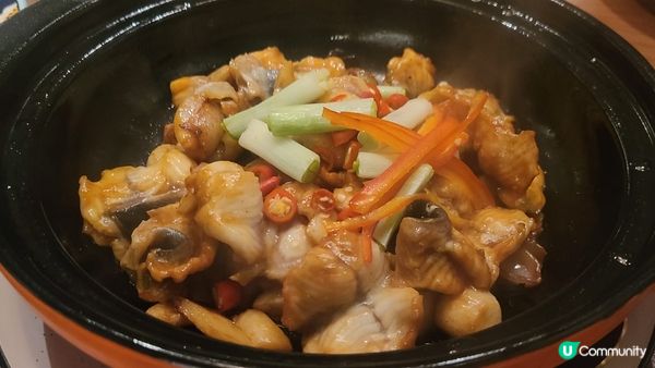 仍然回味著剛才的佳餚美食，餐廳環境理想坐得舒適，氣氛好熱鬧，...