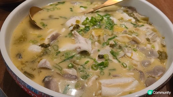 仍然回味著剛才的佳餚美食，餐廳環境理想坐得舒適，氣氛好熱鬧，...