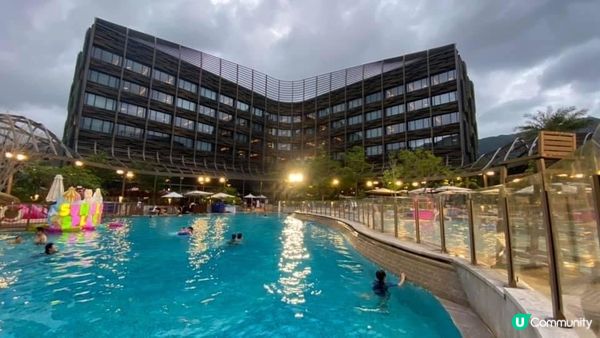 海洋公園萬豪酒店泳池十分值得打卡
