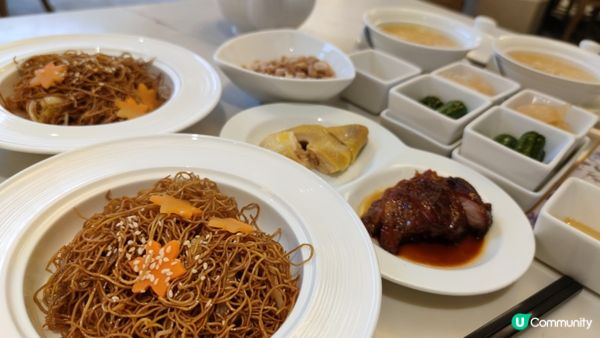 位於迪士尼樂園嘅《廣場飯店》