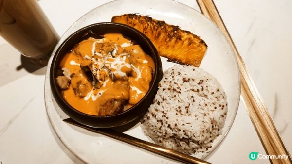 位於旺角雅蘭中心嘅《牧羊少年》