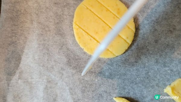 【麵包食譜】聖誕感直接拉滿的迷你香脆菠蘿包-附食譜