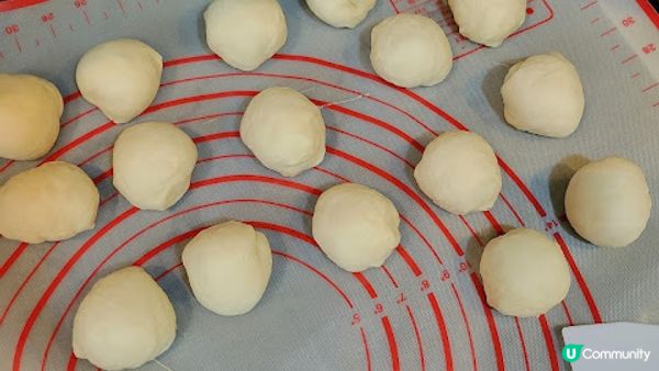 【麵包食譜】聖誕感直接拉滿的迷你香脆菠蘿包-附食譜