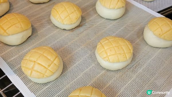 【麵包食譜】聖誕感直接拉滿的迷你香脆菠蘿包-附食譜
