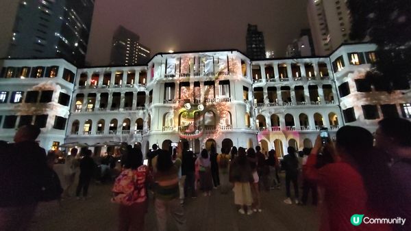 「綻放大館」燈光表演