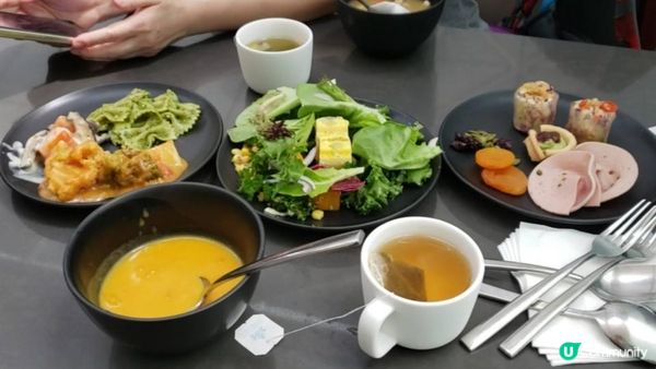 不只是魚蛋粉的機場貴賓室