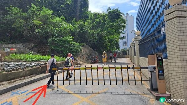 深圳一日遊•打卡美食逛街《雲海廣場+甘坑客家古鎮》